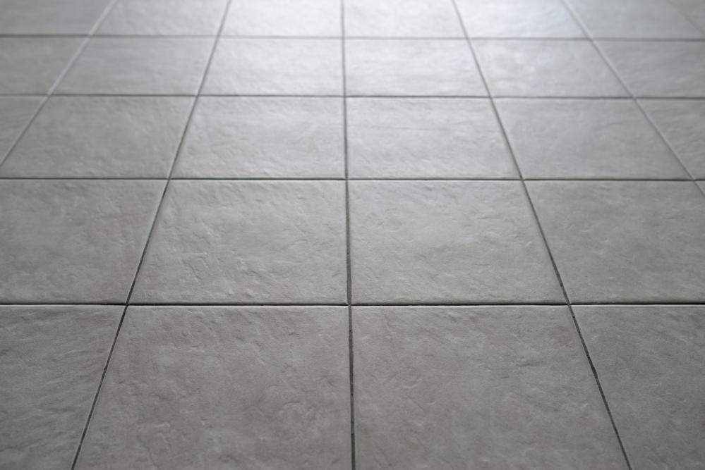 usuwanie rys z plytek ceramicznych