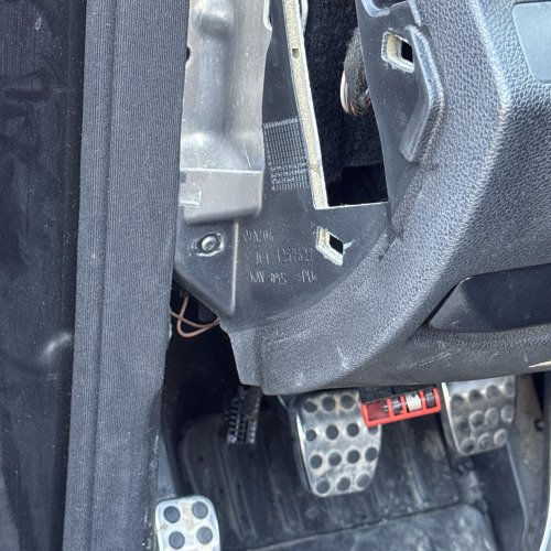 Naprawa Pedału hamulca „recznego”