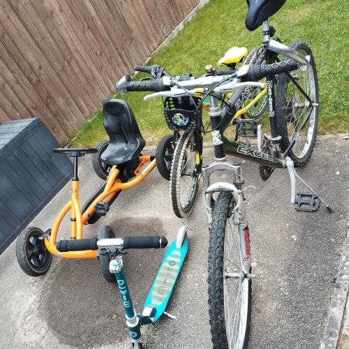 Kto smaruje ten jedzie