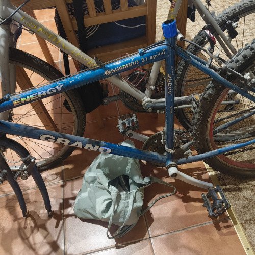 Projekt Rocky Mountain: Młot Thora i WD-40 Custom